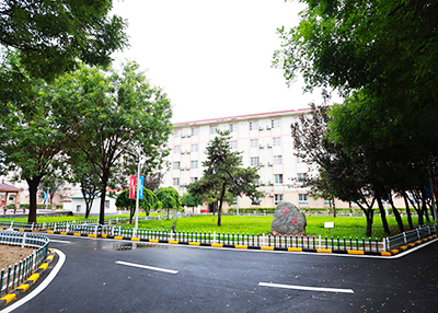 У԰����-У԰һ��